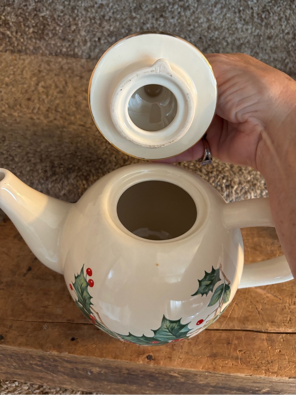 Lefton teapot - Picture 2 of 5